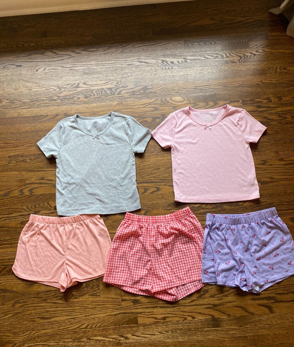 Gap Kids Girl's short sleeve pointelle tee and shorts pajama bundle Size 14
